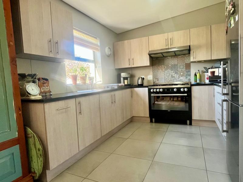 2 Bedroom Property for Sale in Reebok Western Cape